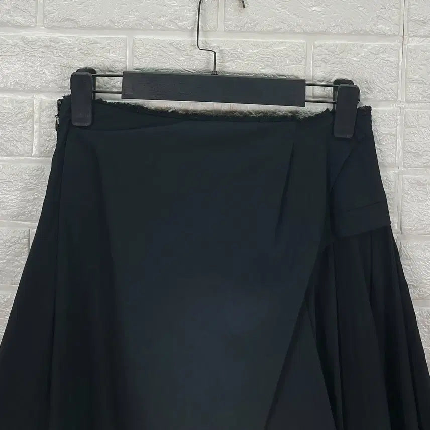 [BUNJANG] Mine Nylon Flare Skirt / [25]마인 나일론 플레어 스커트