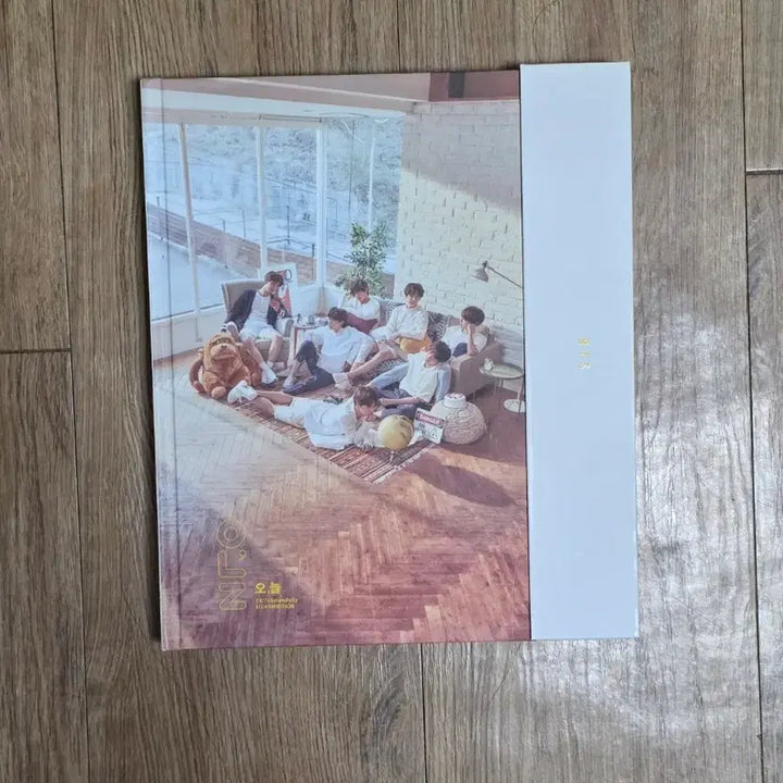 [BUNJANG] BTS [O,NUL] Exhibition Photobook / 방탄소년단 [오,늘] 전시 도록 포토북