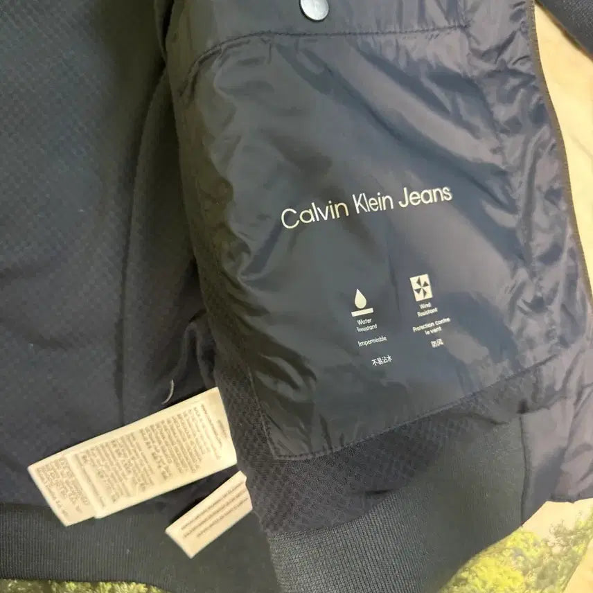 [BUNJANG] Calvin Klein Hybrid Knit Padded Jacket / 켈빈클라인 CK 하이브리드 패딩(니트 패딩)