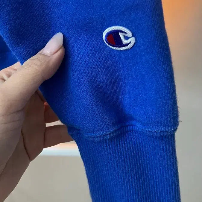 [BUNJANG] Champion Blue Logo Sweatshirt / 챔피온 블루 로고 맨투맨 티셔츠