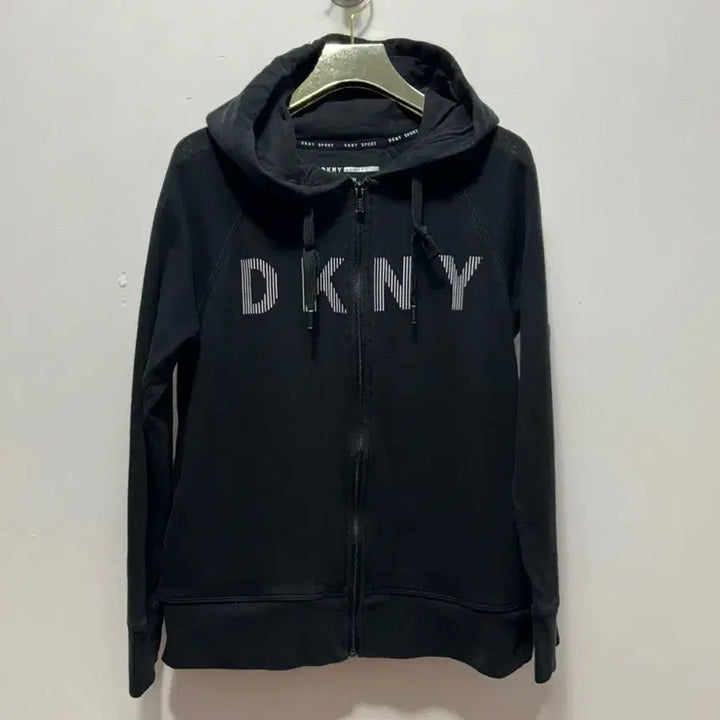 [SOLD OUT] DKNY 블랙 로고 후드집업 XS