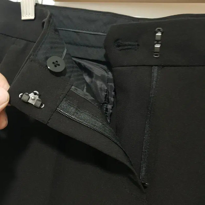 [SOLD OUT] 무신사 스탠다드 여성 슬랙스 27_i4542