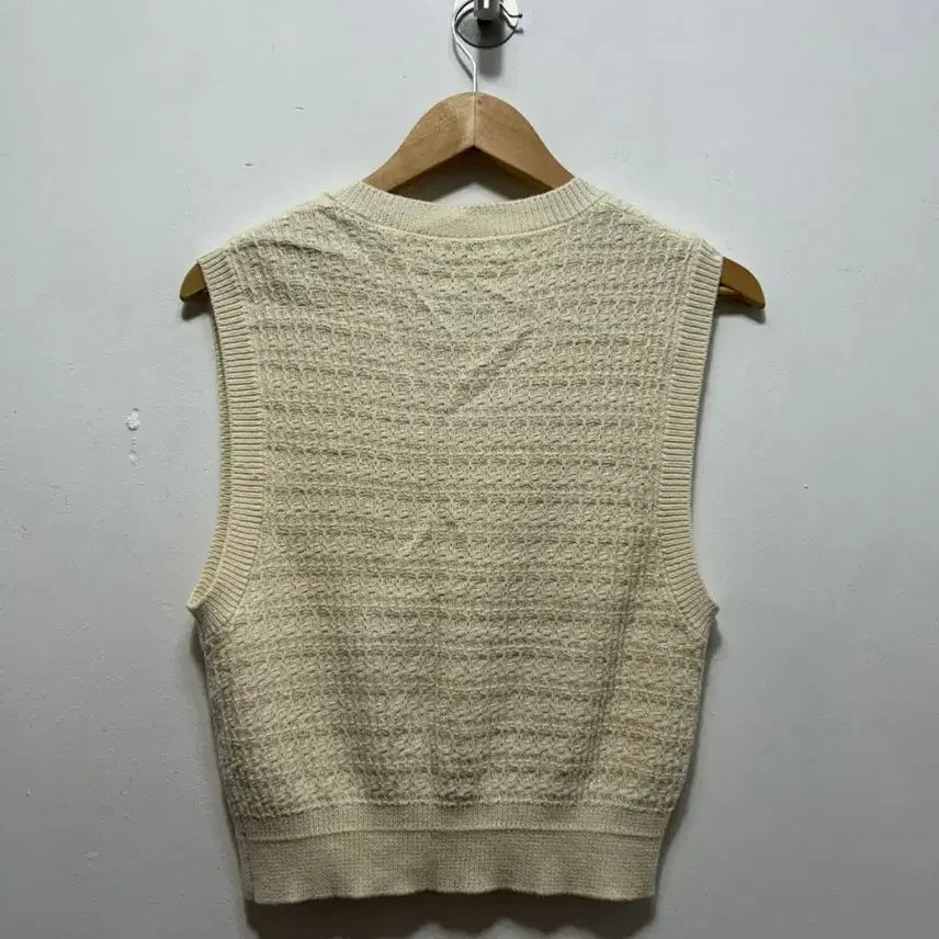 [SOLD OUT] SHEMISS 아이보리 니트 조끼