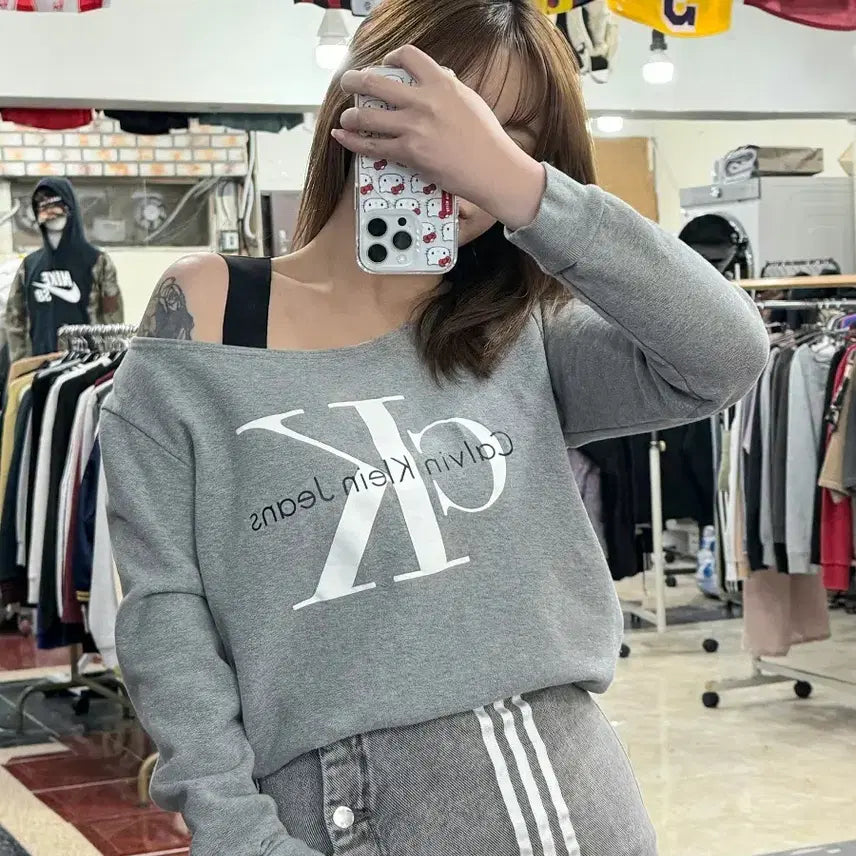 [BUNJANG] CK Crop Off-Shoulder Top / CK 크롭오프숄더
