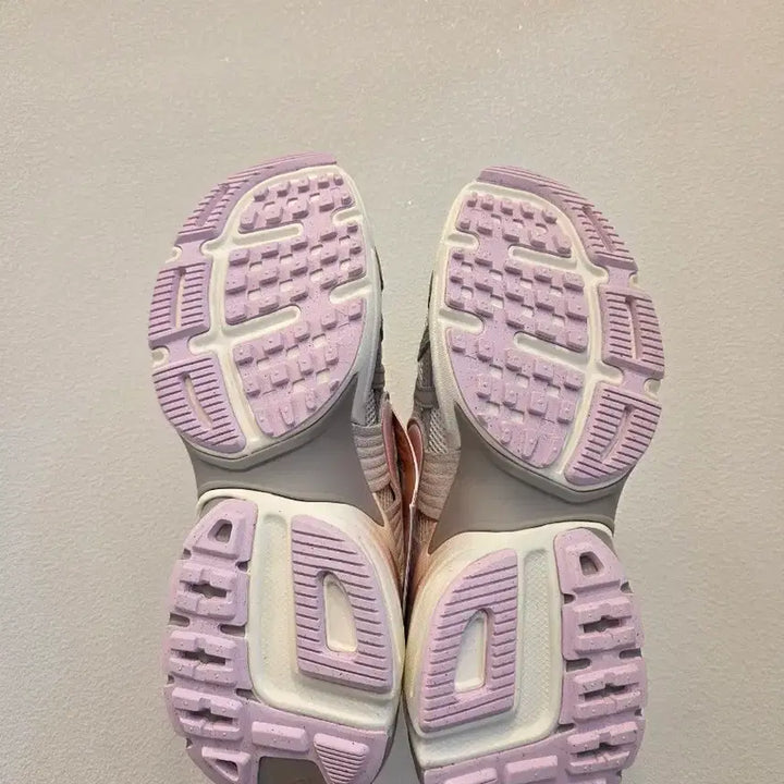 [BUNJANG] Nike V2K Run Sneakers / 나이키우먼 V2K런 새상품 225/230 새상품