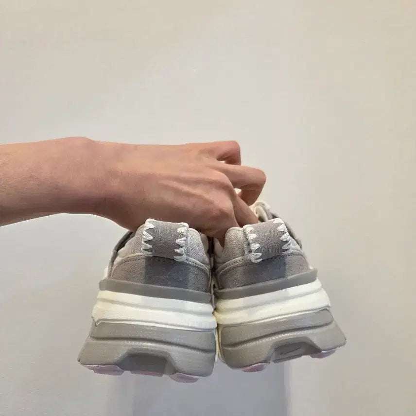 [BUNJANG] Nike V2K Run Sneakers / 나이키우먼 V2K런 새상품 225/230 새상품