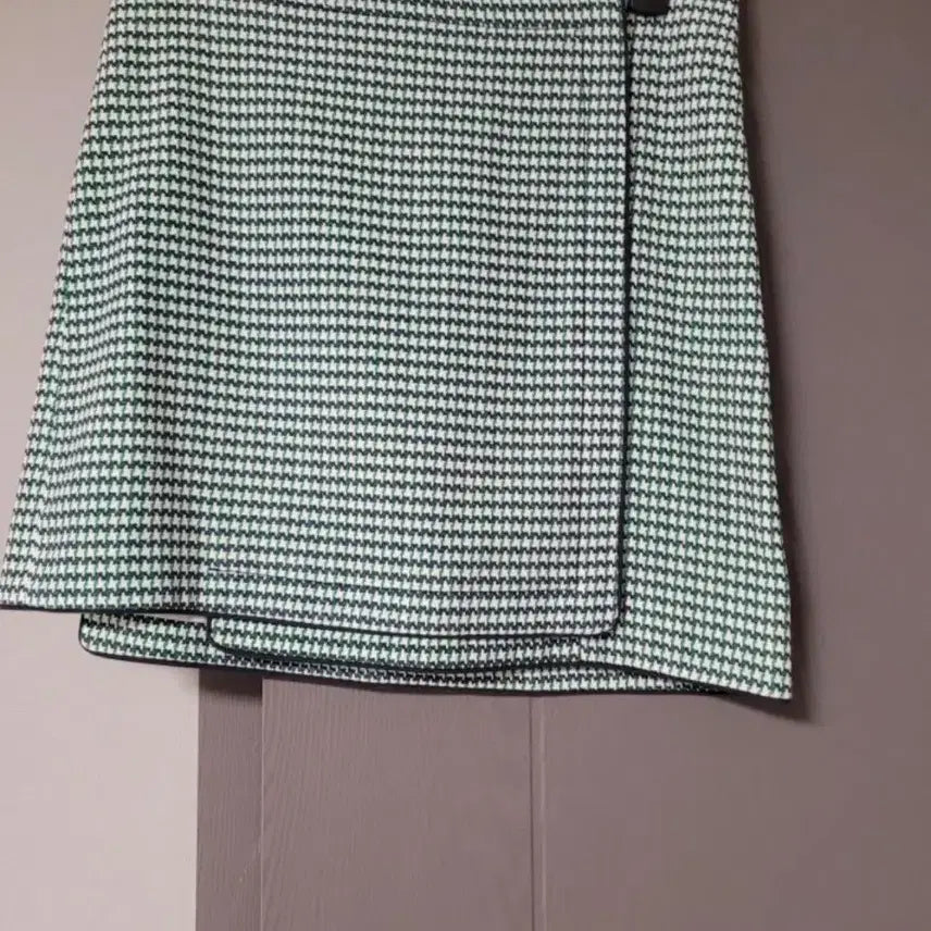 [BUNJANG] DEWL Houndstooth Check Wrap Skirt / [DEWL/듀엘] 하운드투스 체크 랩 스타일 스커트 (55사이즈