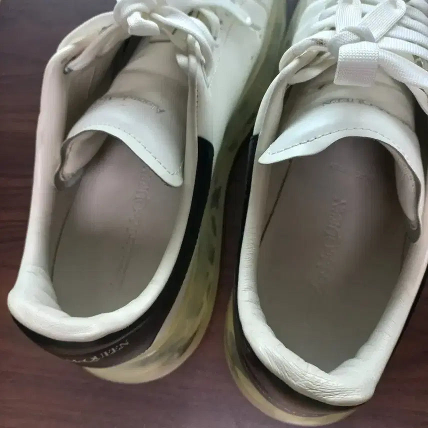 [BUNJANG] Alexander McQueen Oversized Sneakers White / 알렉산더맥퀸 오버솔 스니커즈 화이트