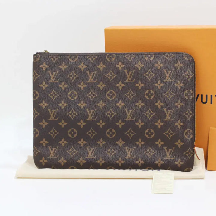 [BUNJANG] Louis Vuitton Etui Voyage MM Clutch / 루이비통 에튀보야주 MM