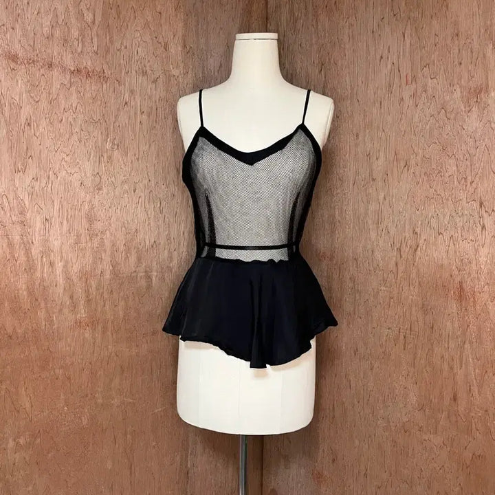 [BUNJANG] Toga Pulla Mesh Peplum Camisole Top / 토가 풀라 메쉬 페플럼 캐미솔 탑