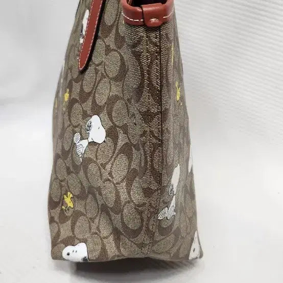 [BUNJANG] Coach x Peanuts Snoopy City Shoulder Bag / 코치 피너츠 콜라보 숄더백  미사용 새제품