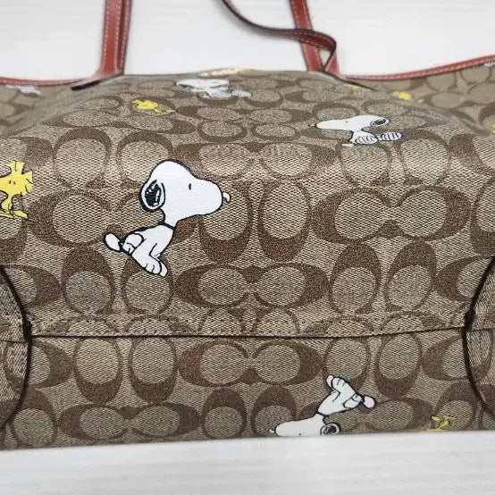 [BUNJANG] Coach x Peanuts Snoopy City Shoulder Bag / 코치 피너츠 콜라보 숄더백  미사용 새제품