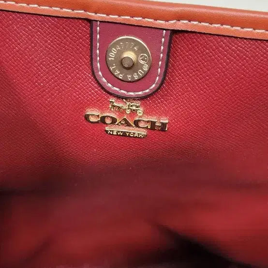 [BUNJANG] Coach x Peanuts Snoopy City Shoulder Bag / 코치 피너츠 콜라보 숄더백  미사용 새제품