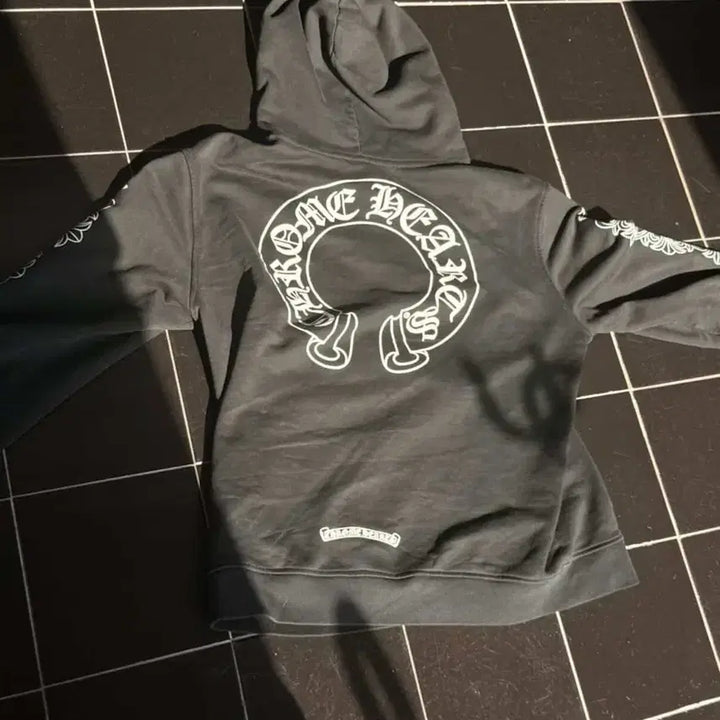 [BUNJANG] Chrome Hearts Horseshoe Floral Hooded Zip-Up / 크롬하츠 홀스슈 플로랄 후드집업