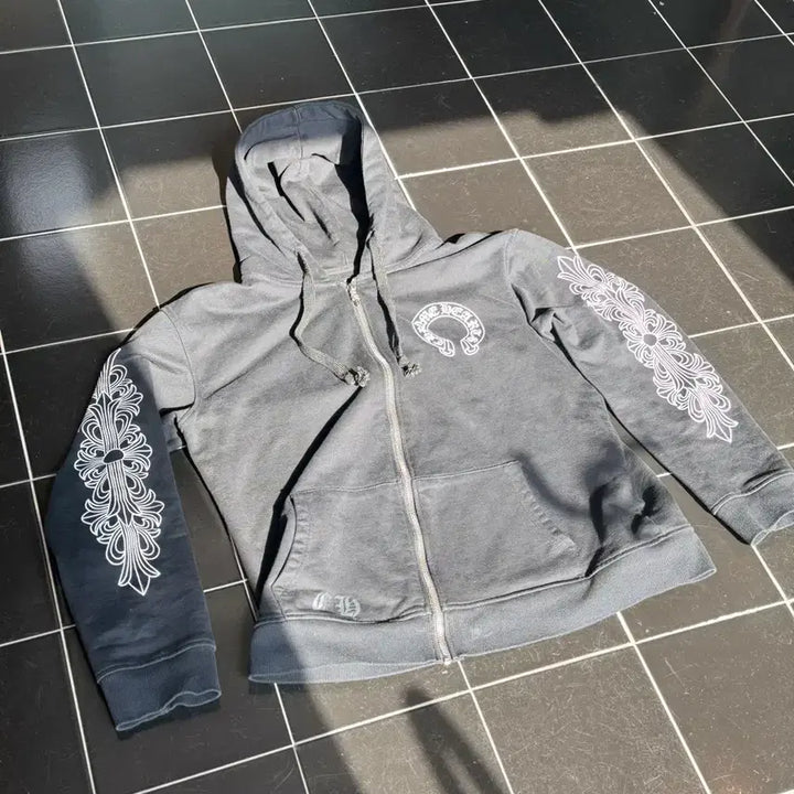 [BUNJANG] Chrome Hearts Horseshoe Floral Hooded Zip-Up / 크롬하츠 홀스슈 플로랄 후드집업