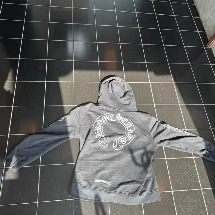 [BUNJANG] Chrome Hearts Horseshoe Floral Hooded Zip-Up / 크롬하츠 홀스슈 플로랄 후드집업