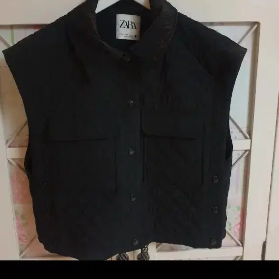 [BUNJANG] ZARA Padded Vest (55-66) / 자라 패딩조끼/55-66