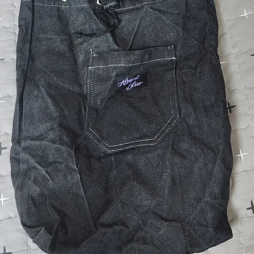 [BUNJANG] Almost Blue Black Denim String Hip Sack Crossbody Bag / Almost Blue 블랙 데님 스트링 힙색 가방 얼모스트블루 크로스백