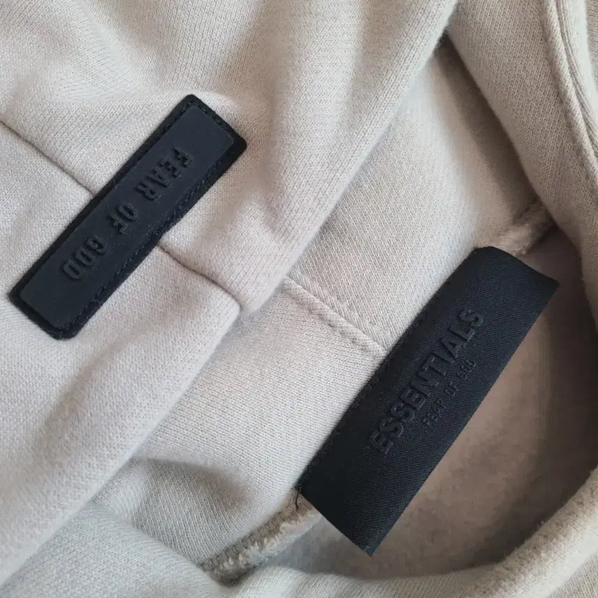 [BUNJANG] Fear of God Essentials Hoodie - Silver Cloud / 피어오브갓 에센셜 후드티 (상태최상)