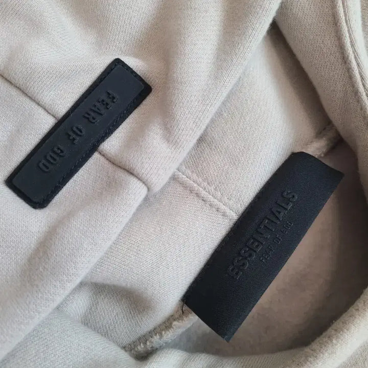 [BUNJANG] Fear of God Essentials Hoodie - Silver Cloud / 피어오브갓 에센셜 후드티 (상태최상)