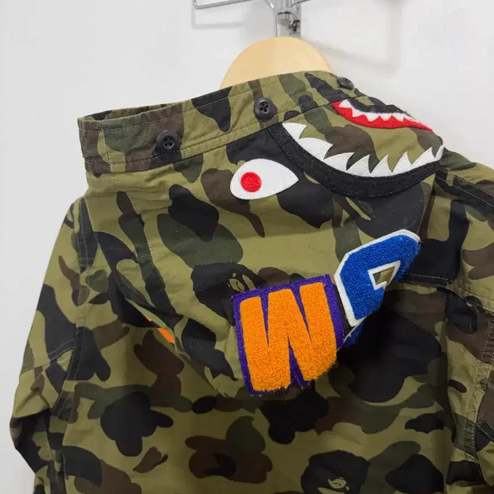 [SOLD OUT] 베이프 카모 샤크 후드 셔츠 자켓