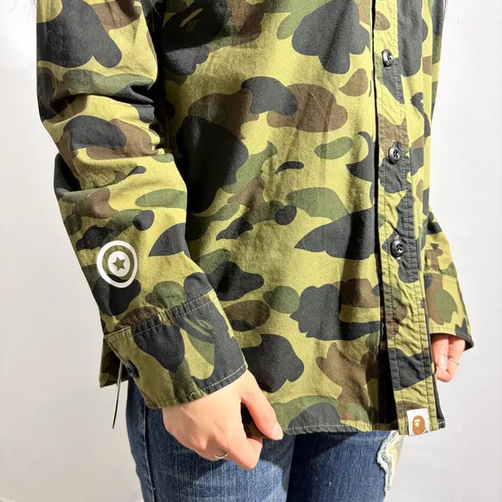 [SOLD OUT] 베이프 카모 샤크 후드 셔츠 자켓