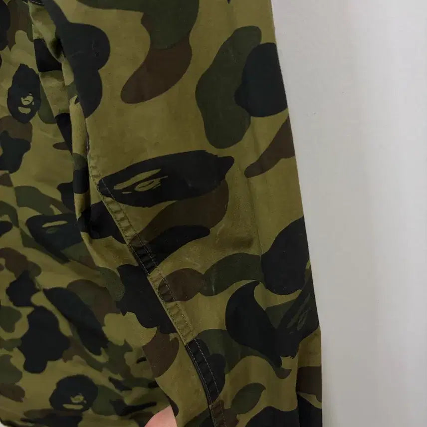 [SOLD OUT] 베이프 카모 샤크 후드 셔츠 자켓