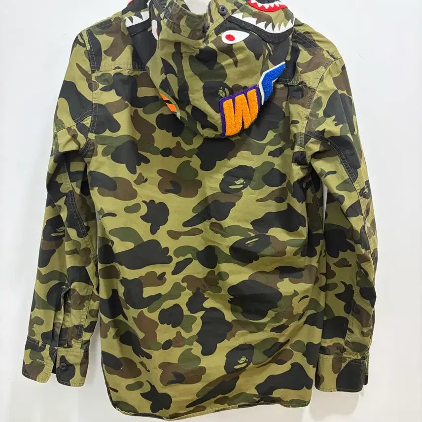 [SOLD OUT] 베이프 카모 샤크 후드 셔츠 자켓