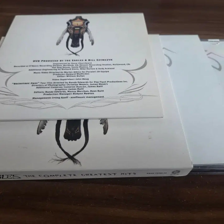[BUNJANG] Eagles Complete Hits 2CD + 1DVD Album / 이글스 Eagles Complete Hits 2CD+1DVD