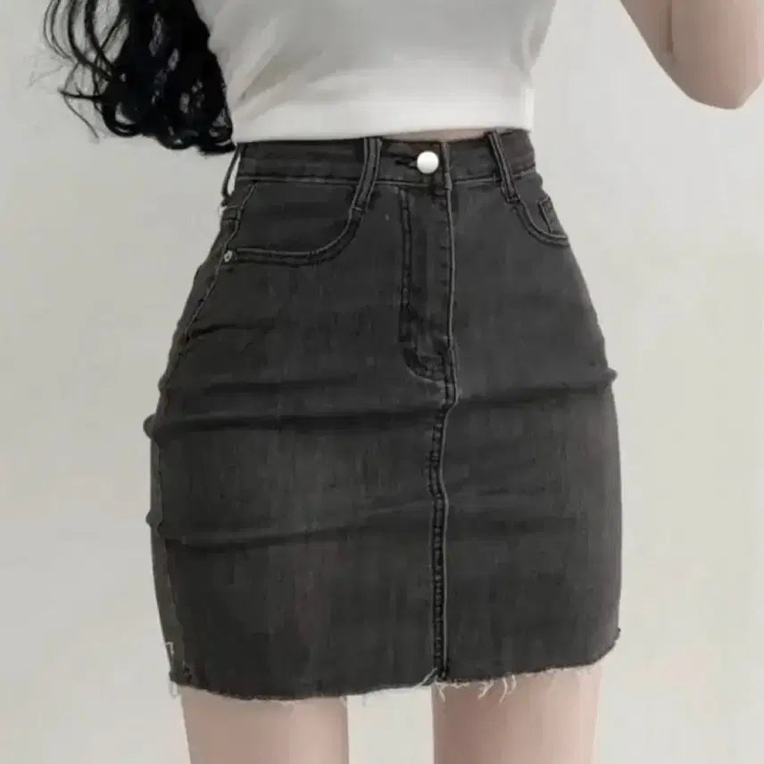 [BUNJANG] Avely Black Denim Mini Skirt / 흑청 데님 미니 스커트 에이블리 교신
