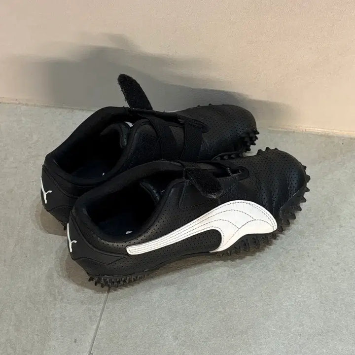 [BUNJANG] Puma Mostro Puff Black Sneakers / 푸마 모스트로 퍼프 블랙 230
