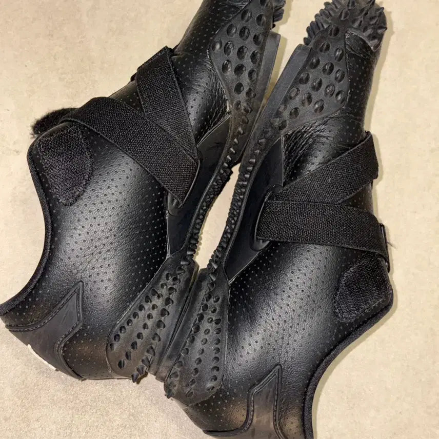 [BUNJANG] Puma Mostro Puff Black Sneakers / 푸마 모스트로 퍼프 블랙 230