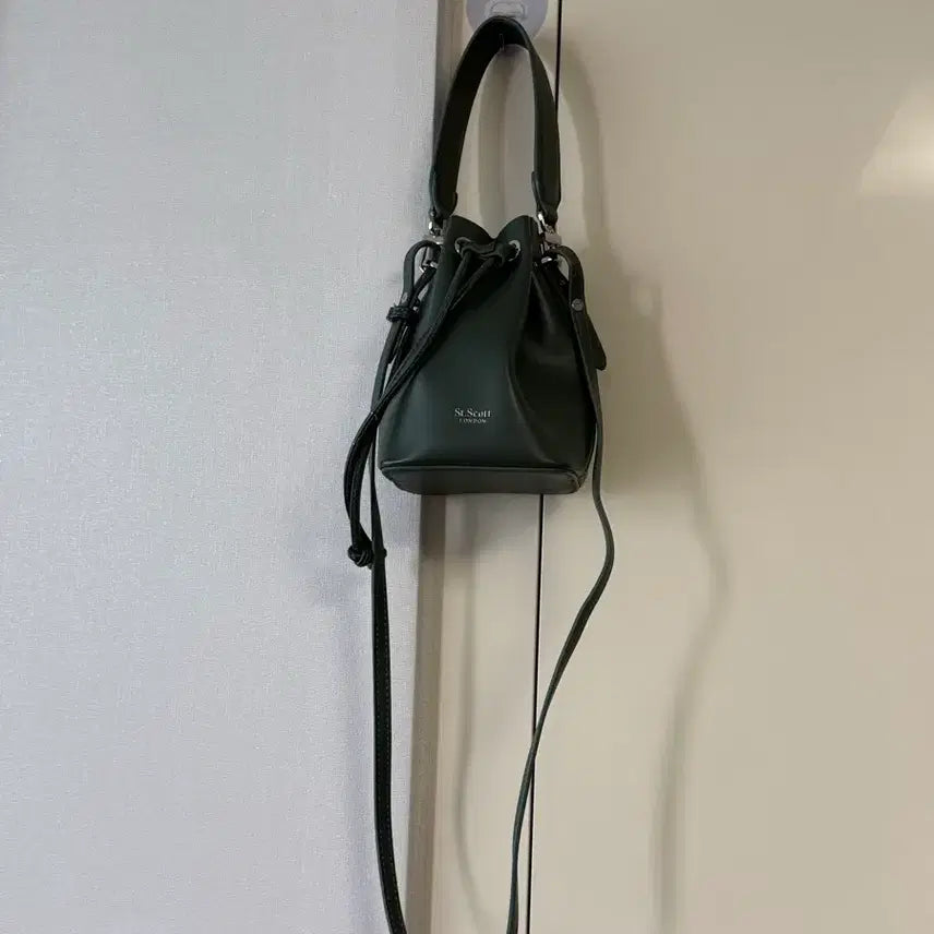 [BUNJANG] St. Scott Lilian Mini Bucket Bag / 세인트스코트 릴리안 미니 버킷백