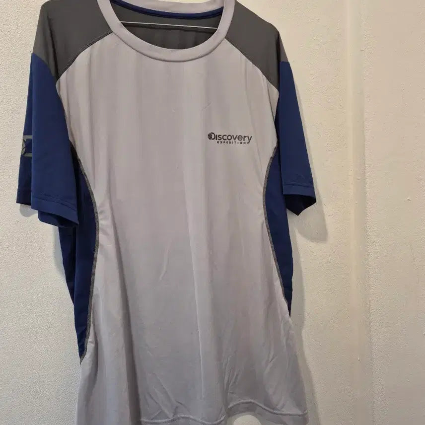 [BUNJANG] Discovery Expedition Functional Short Sleeve T-shirt / 디스커버리 익스페디션 기능성 반팔티