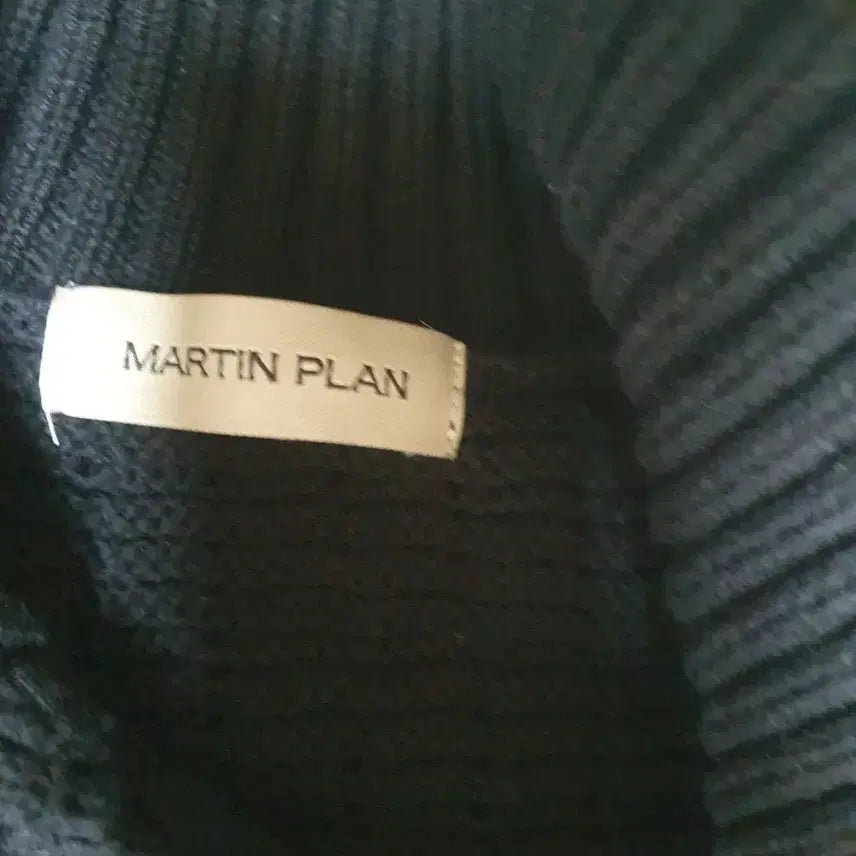 [BUNJANG] Martin Plan Loose Knit Sweater Black / 마틴플랜 루즈 니트 블랙