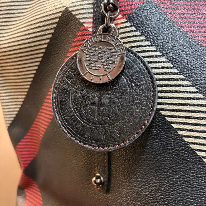 [SOLD OUT] 닥스 체크무늬 토트백 가방 빅백