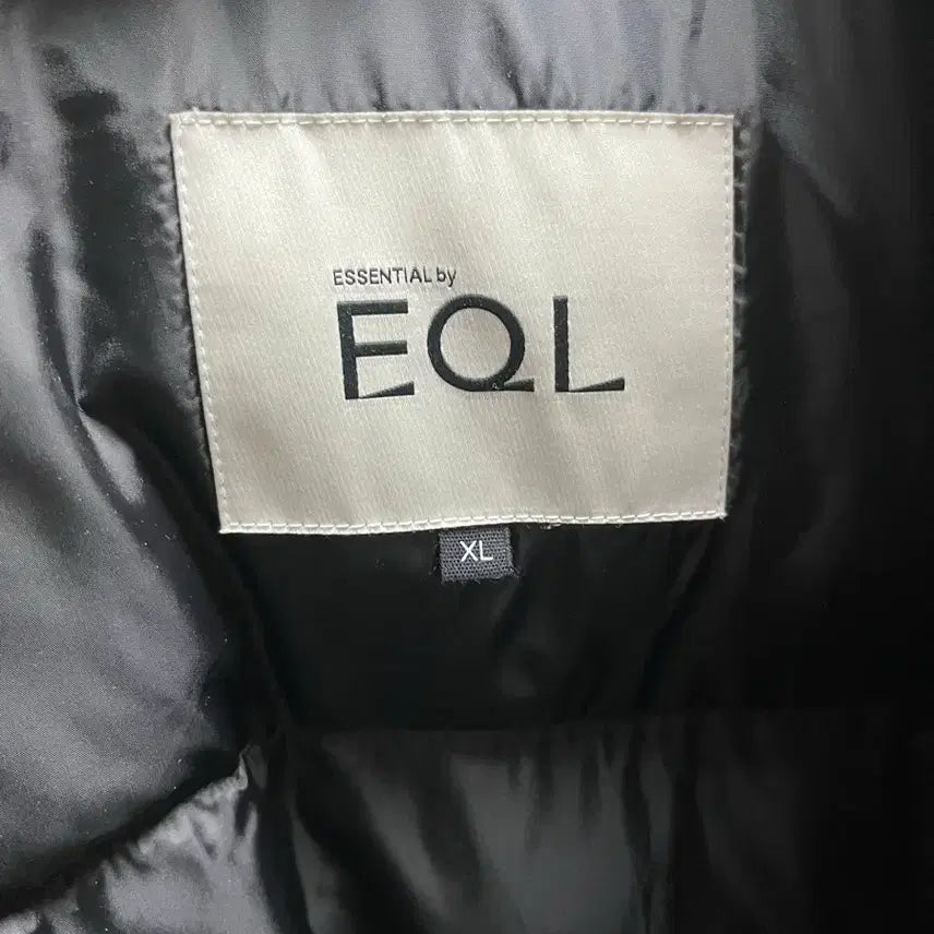 [SOLD OUT] 에센셜바이이큐엘 패딩 XL