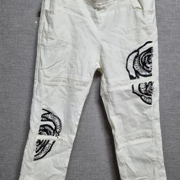 [BUNJANG] Ivory Floral Spangle 7-Part Cotton Pants XXL / 아이보리 꽃 스팡크 7부 면바지 XXL (고급양스판) 특A