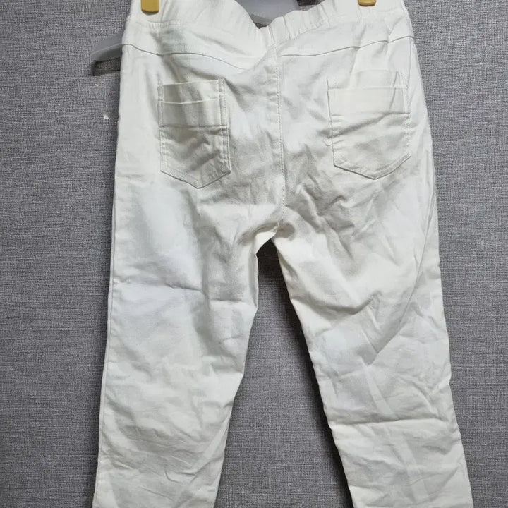 [BUNJANG] Ivory Floral Spangle 7-Part Cotton Pants XXL / 아이보리 꽃 스팡크 7부 면바지 XXL (고급양스판) 특A