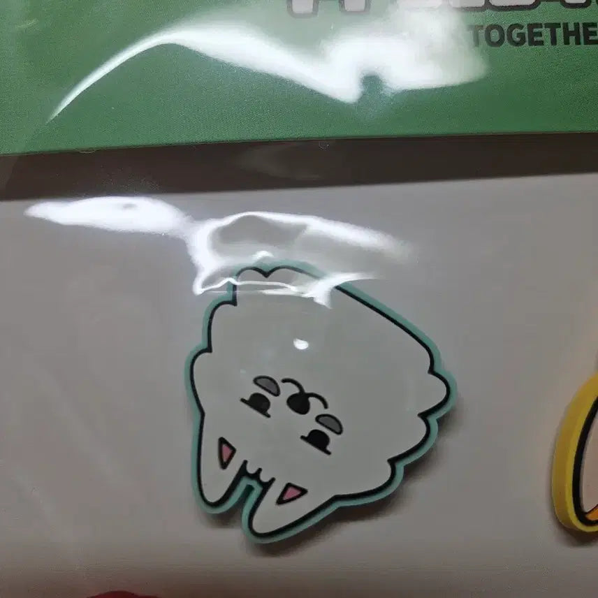 [BUNJANG] TXT (Tomorrow X Together) PPULBATU Badge Set / 투모로우바이투게더 PPULBATU 뱃지 세트