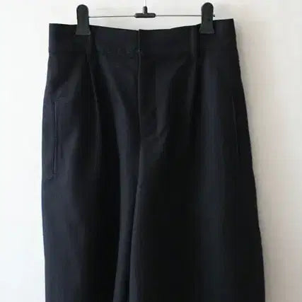 [BUNJANG] Haupia Wool Short Wide Pants / haupia 하우피아 wool short wide 팬츠 울 반바지
