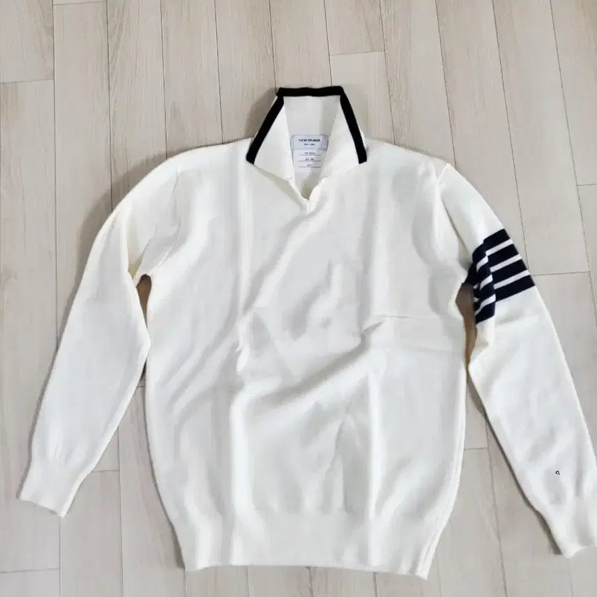 [SOLD OUT] 아이보리 긴팔 사선니트 셔츠