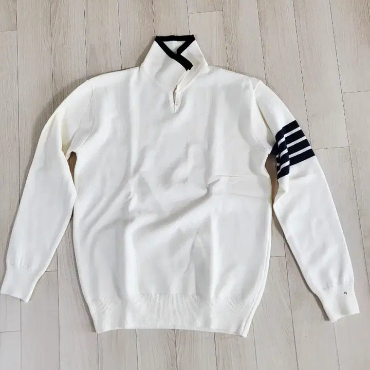 [SOLD OUT] 아이보리 긴팔 사선니트 셔츠
