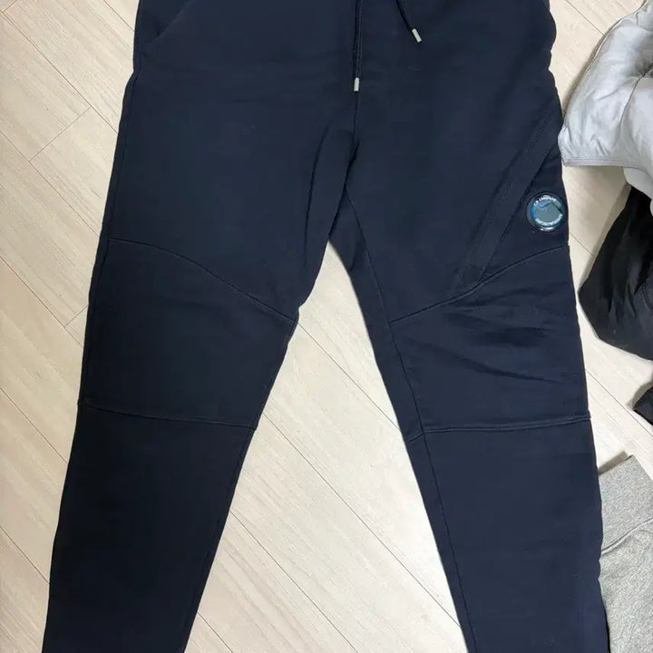 [BUNJANG] Emporio Armani C.P Company Navy Sweatshirt Set / 엠포리오 아르마니 C.P 컴퍼니 맨투맨 네이비