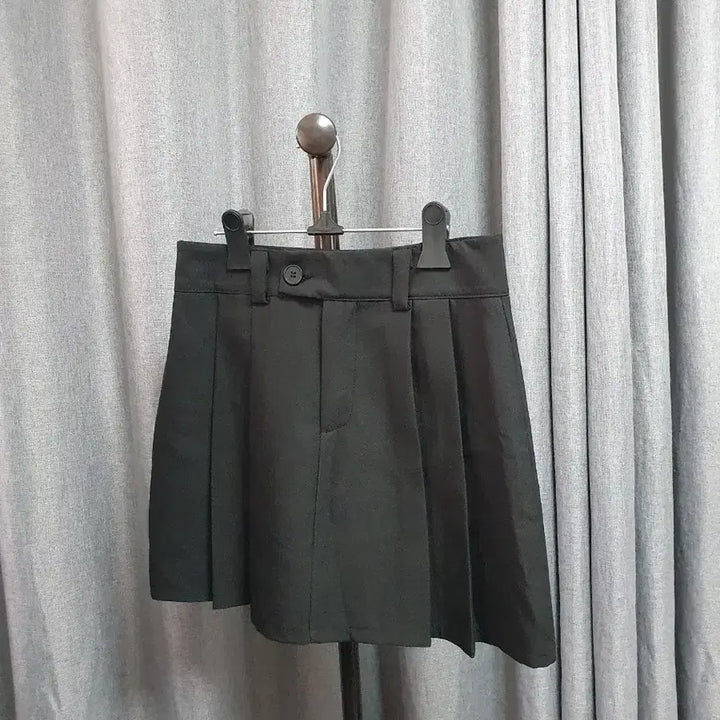 [BUNJANG] Pleated Mini Culottes Skirt / S핀턱 미니 치마바지