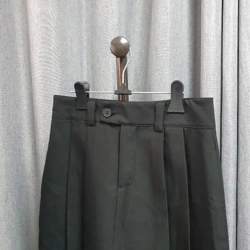 [BUNJANG] Pleated Mini Culottes Skirt / S핀턱 미니 치마바지
