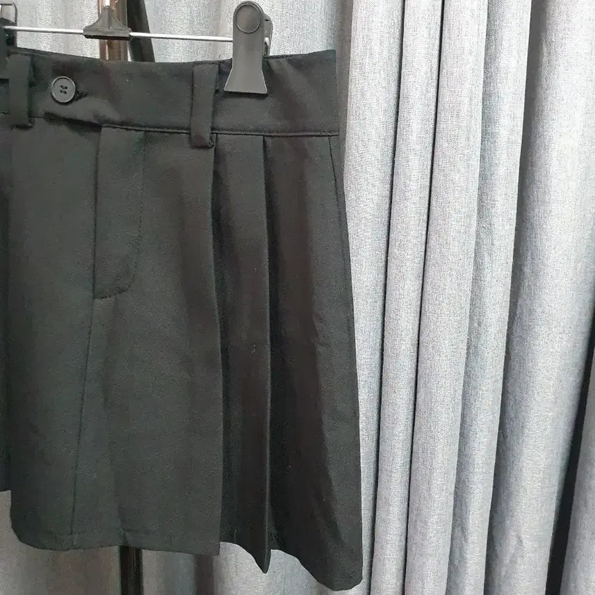 [BUNJANG] Pleated Mini Culottes Skirt / S핀턱 미니 치마바지