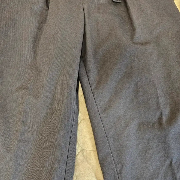 [BUNJANG] Uniqlo U Belted Wide Tucked Pants Olive 70 / 유니클로 U 벨티드 턱 와이드 팬츠 올리브 70