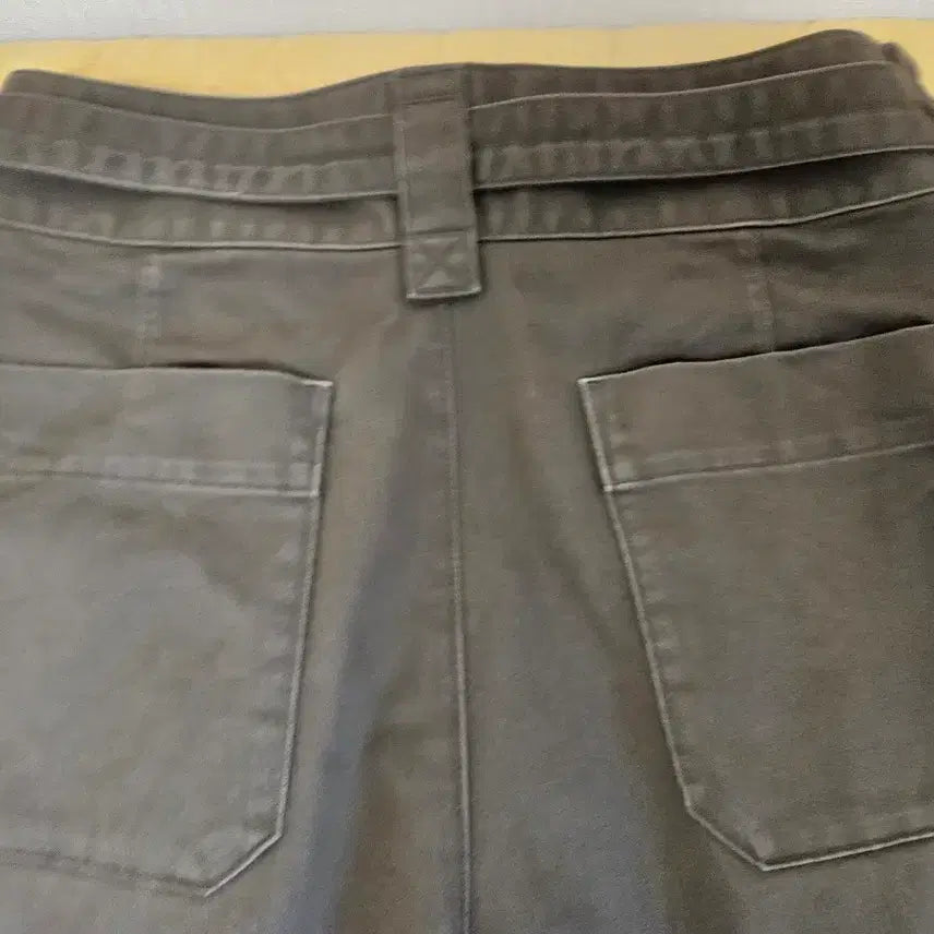 [BUNJANG] Uniqlo U Belted Wide Tucked Pants Olive 70 / 유니클로 U 벨티드 턱 와이드 팬츠 올리브 70