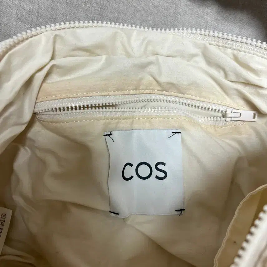 [BUNJANG] COS Quilted Cloud Bag Ivory / COS 코스 퀄티드 구름백 아이보리